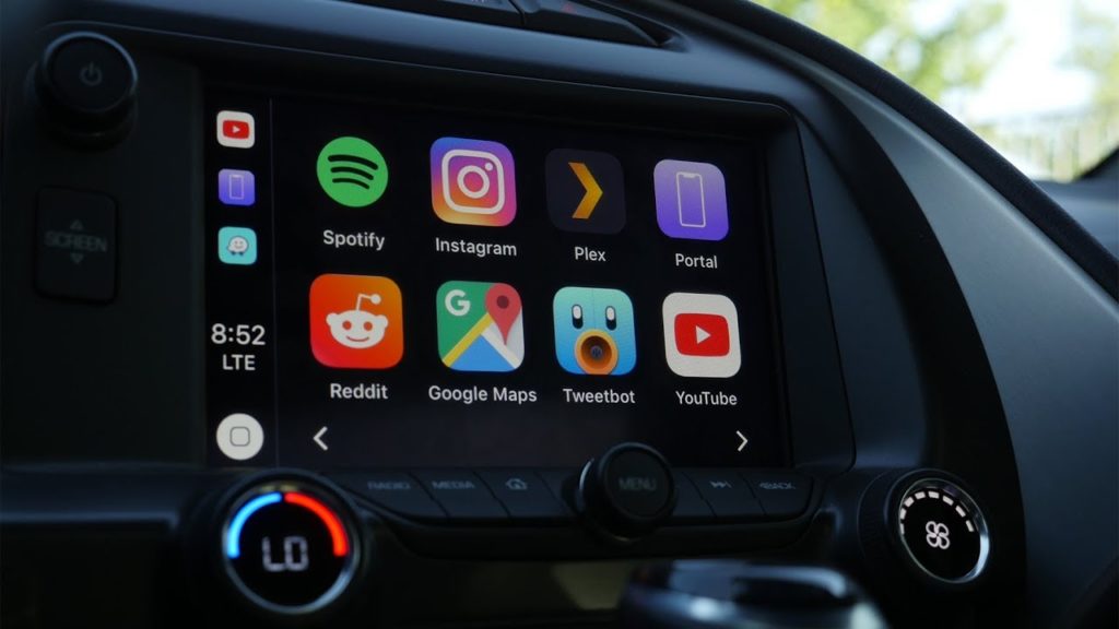 How to watch  on Apple CarPlay in ANY CAR in 2023 - NO JAILBREAK  REQUIRED - TrollStore 